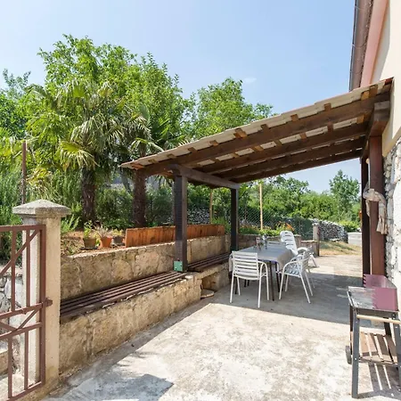 House Justina -labin-quiet Place *