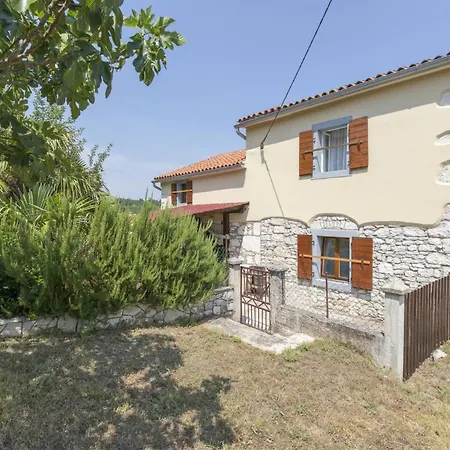 House Justina -labin-quiet Place Holiday home